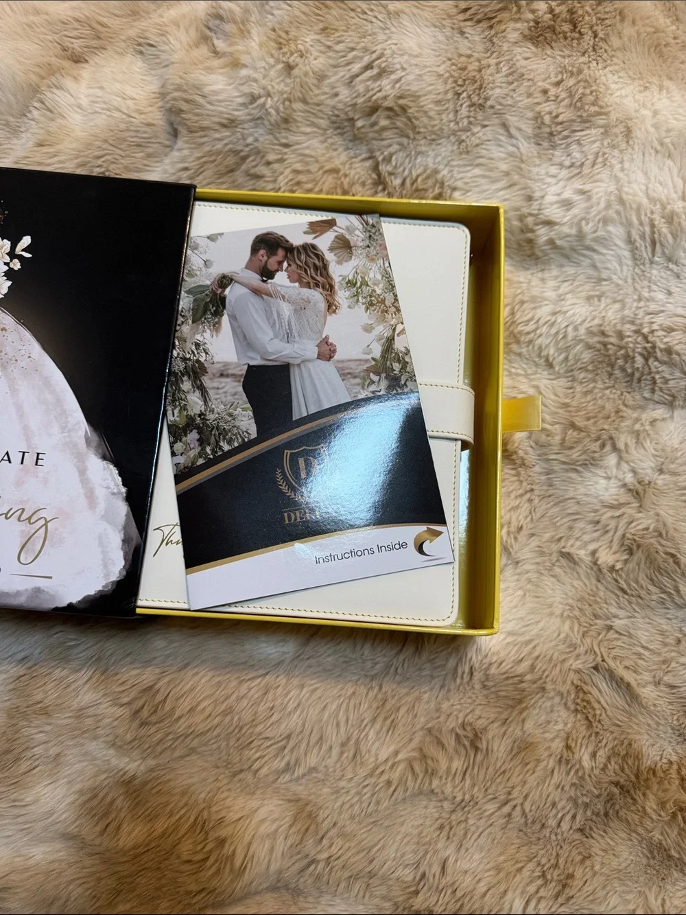 The Ultimate Wedding Planner - Black and White Bridal Planner